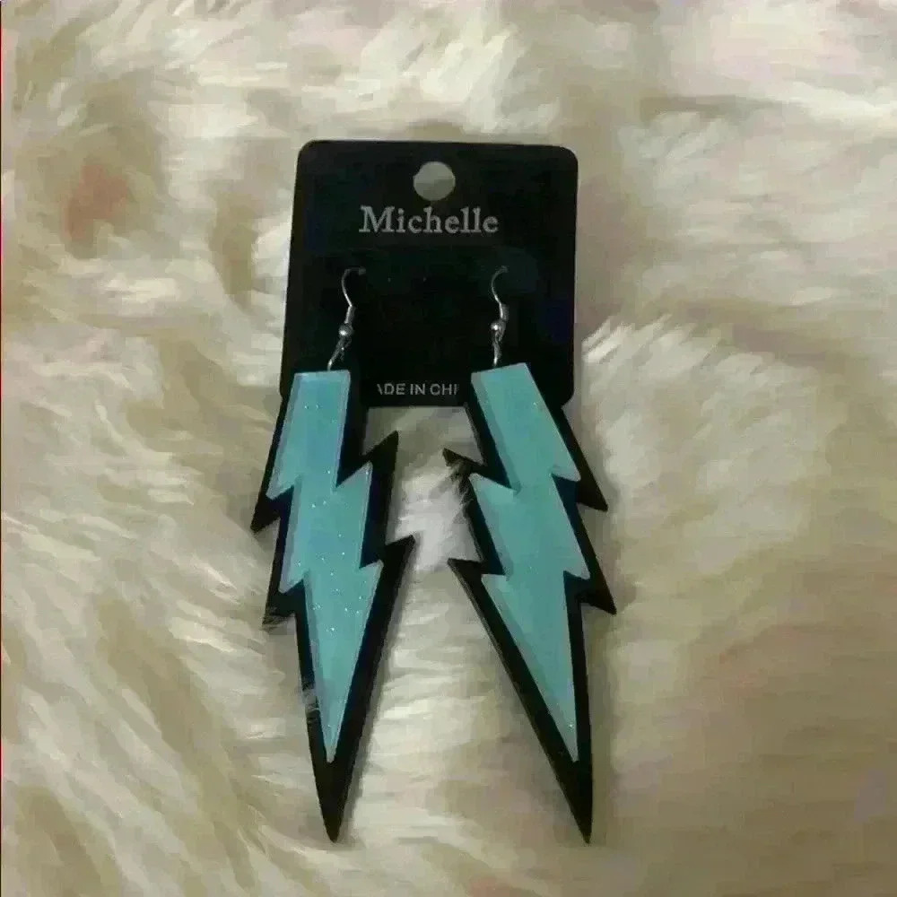 Lighting bolt earrings